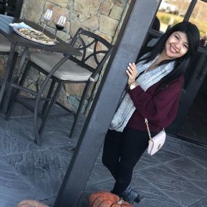 Meet your Posher, Tania